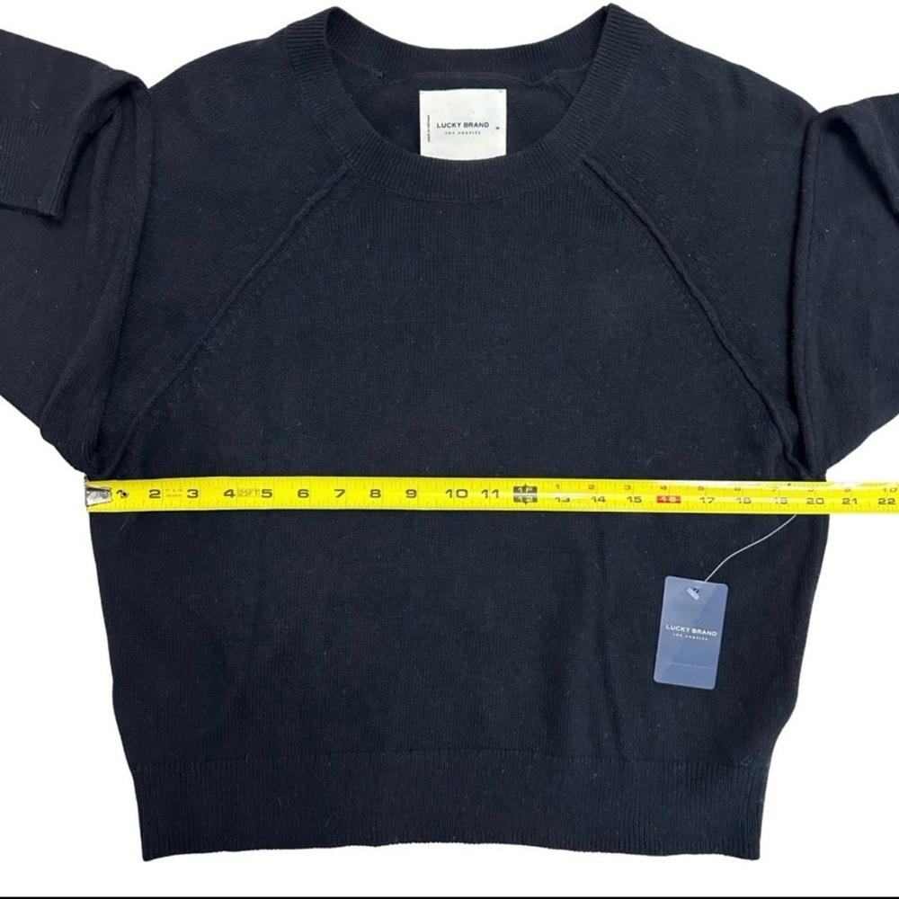 Lucky Brand Black Crew Neck Sweater SZ
Medium Cashmere Blend Black Boxy Cut NWT - Picture 6 of 8